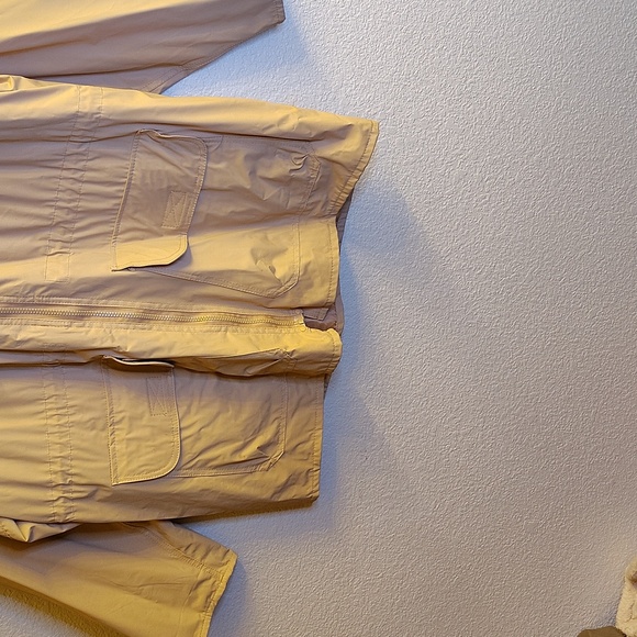 NEW Totes Work Travel Vacation Size M Beige Color B46 X - Picture 6 of 14